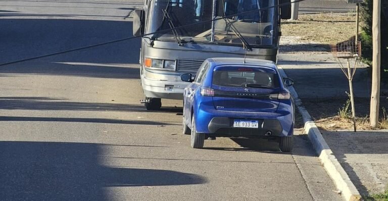 Hallaron el auto que había sido robado en Rada Tilly: estaba estacionado en Ciudadela