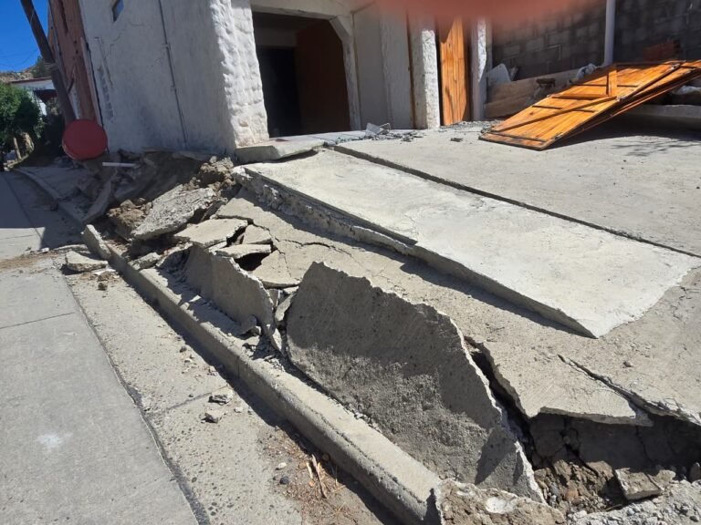 “La gente no dormía”: preocupación en barrio Sismográfica por el desplazamiento del cerro