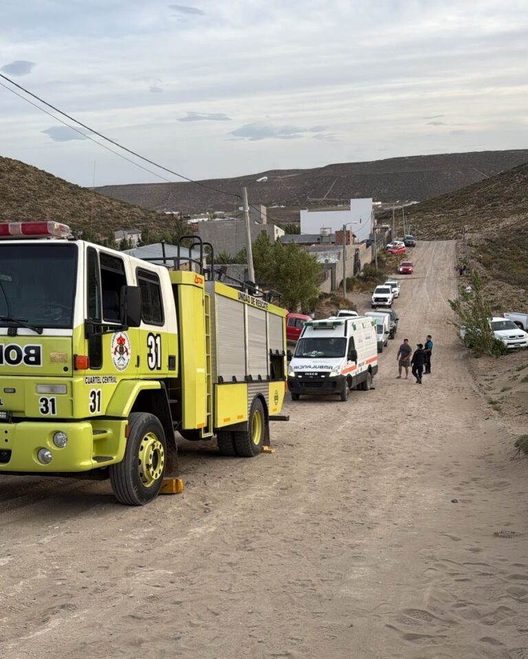 El hombre arrollado por su propia camioneta permanece en estado crítico y con pronóstico reservado