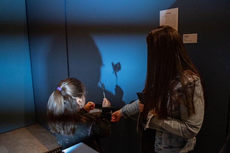 Rada Tilly propone un fin de semana de teatro, arte y experiencias junto al mar