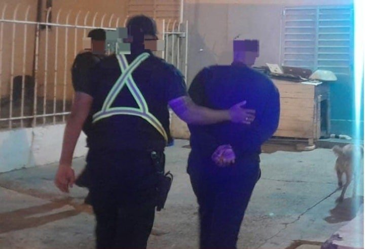 Lo reconocieron en la vía pública y comprobaron que era buscado por la Justicia