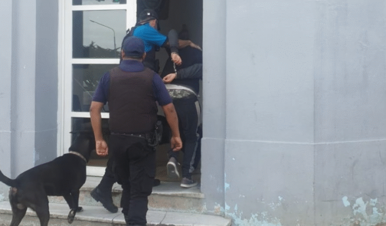 Detuvieron a un hombre con pedido de captura durante un control policial