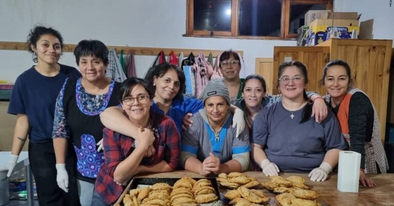 La “cocina del combate”: el emotivo agradecimiento del Servicio de Manejo del Fuego a quienes sostuvieron los operativos