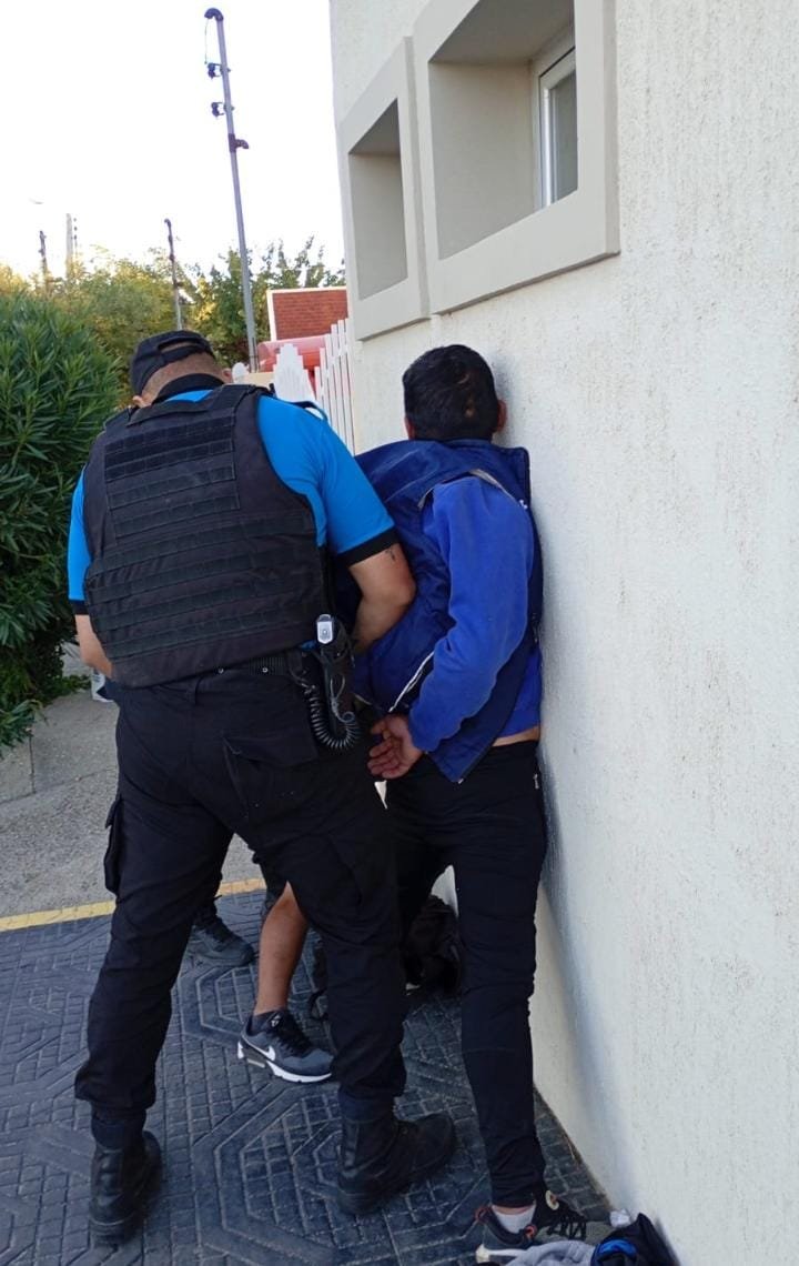 Dos detenidos tras el robo a un comercio en la Avda. Estados Unidos