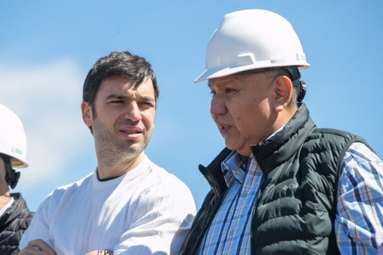 Provincia intimó a YPF por la paralización de Manantiales Behr y exigió garantías de producción