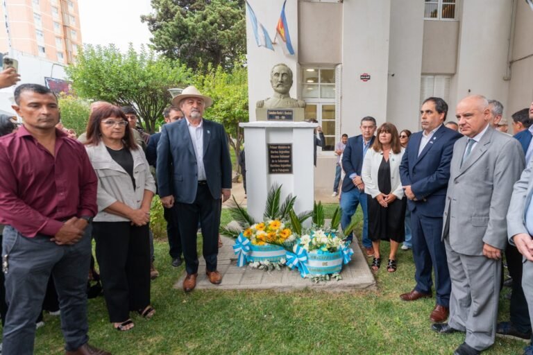 Comodoro conmemoró 125 años con homenaje a sus pioneros y un llamado a la reflexión