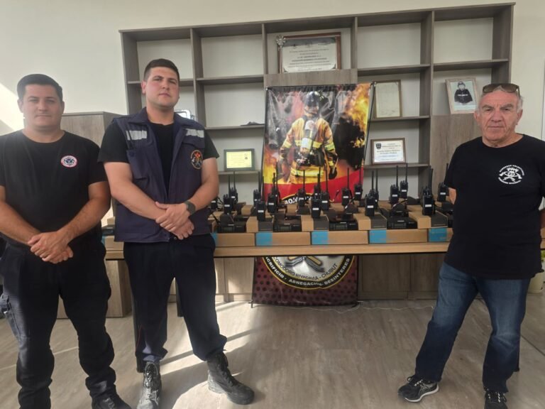 Con una inversión de $95 millones, Bomberos Voluntarios renovaron su sistema de comunicaciones