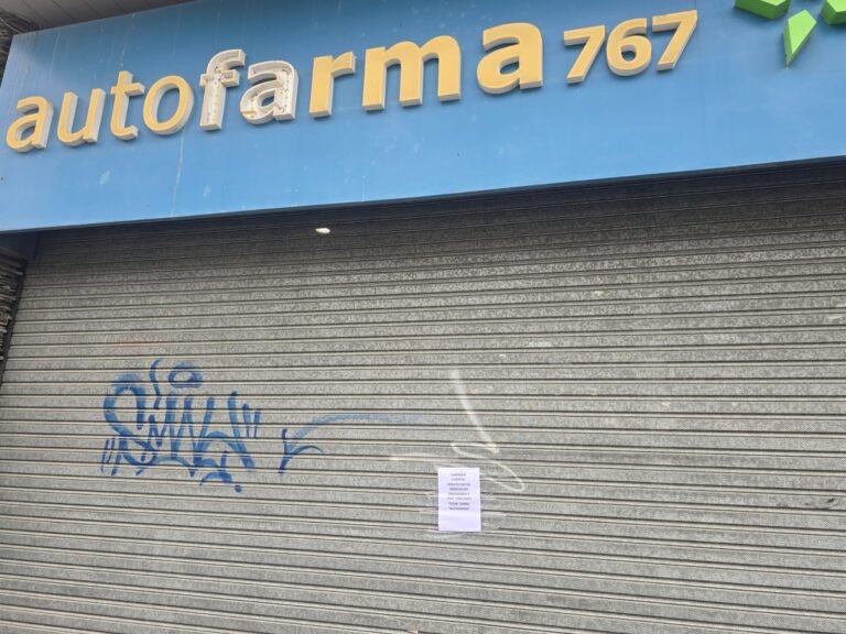 “Es un desgaste terrible”: ex empleadas de Autofarma denuncian falta de pago de las indemnizaciones