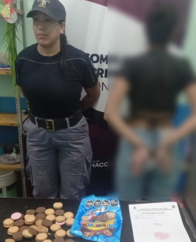 Fue a visitar a su novio preso con un paquete de galletitas: escondía droga y la detuvieron