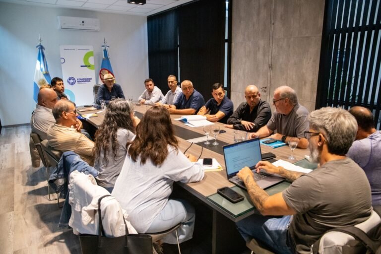 Damnificados del cerro Hermitte recuperarán el servicio de agua por zonas