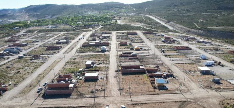 Últimos días para que vecinos de la Etapa 1 de Radio Estación actualicen su documentación