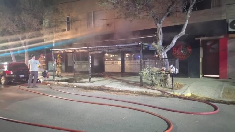 Un desperfecto eléctrico en la cocina habría provocado el incendio de una cervecería