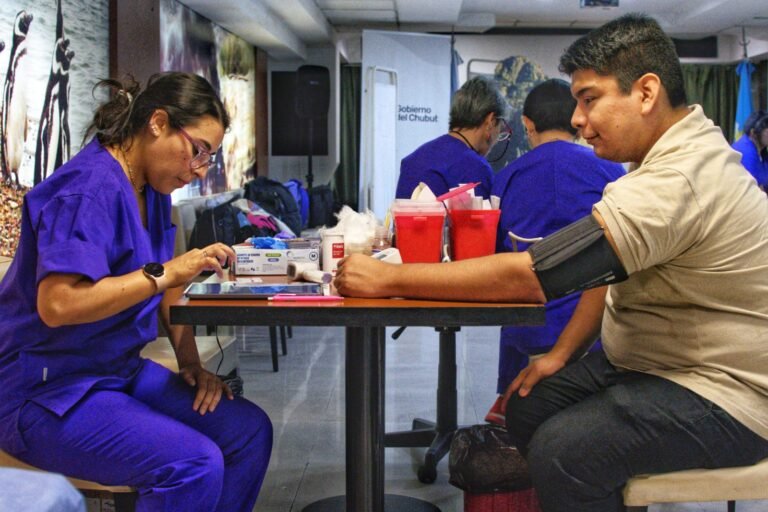 La Casa del Chubut y el Garrahan reunieron 20 donantes de sangre en una exitosa campaña