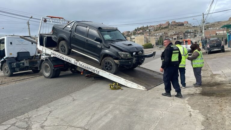 Choque sin heridos en barrio Abel Amaya: un conductor dio positivo en alcoholemia