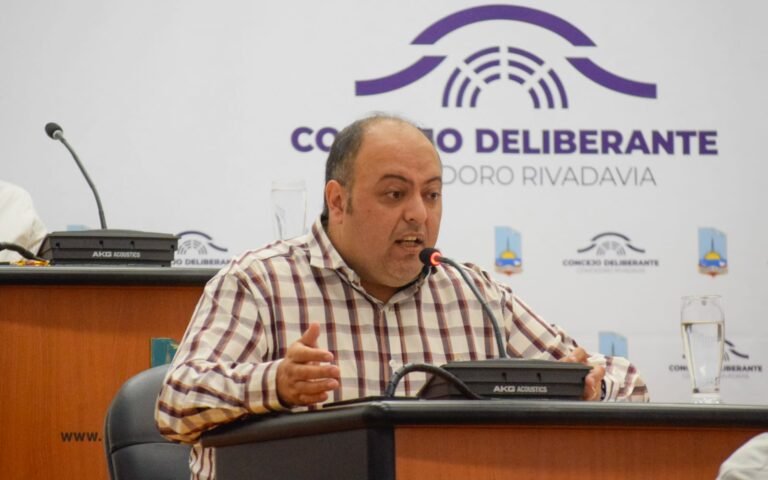 Bustamante: “El kirchnerismo busca lavar sus culpas con las ordenanzas de las tierras de YPF”