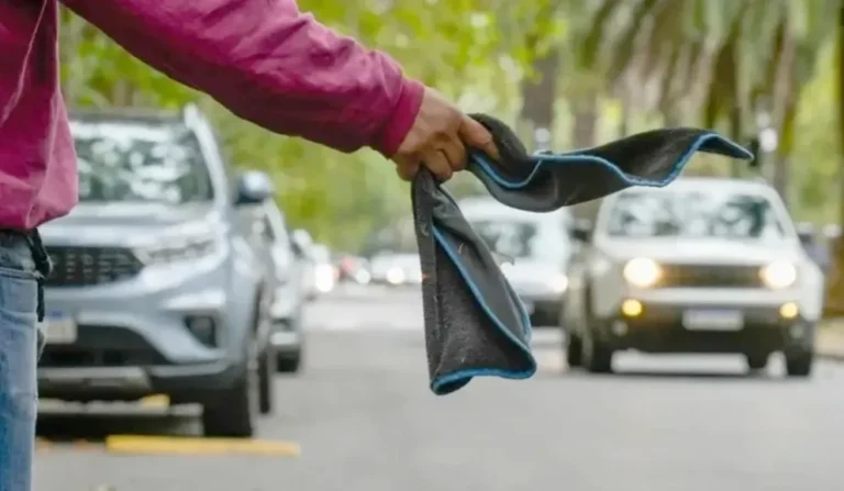 Iturrioz pidió avanzar con una ordenanza para regular a los limpiavidrios: “Algunos son violentos”