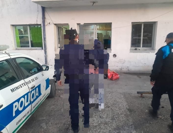 Robó un corte de carne y lo descubrieron al cruzar la línea de cajas de un supermercado