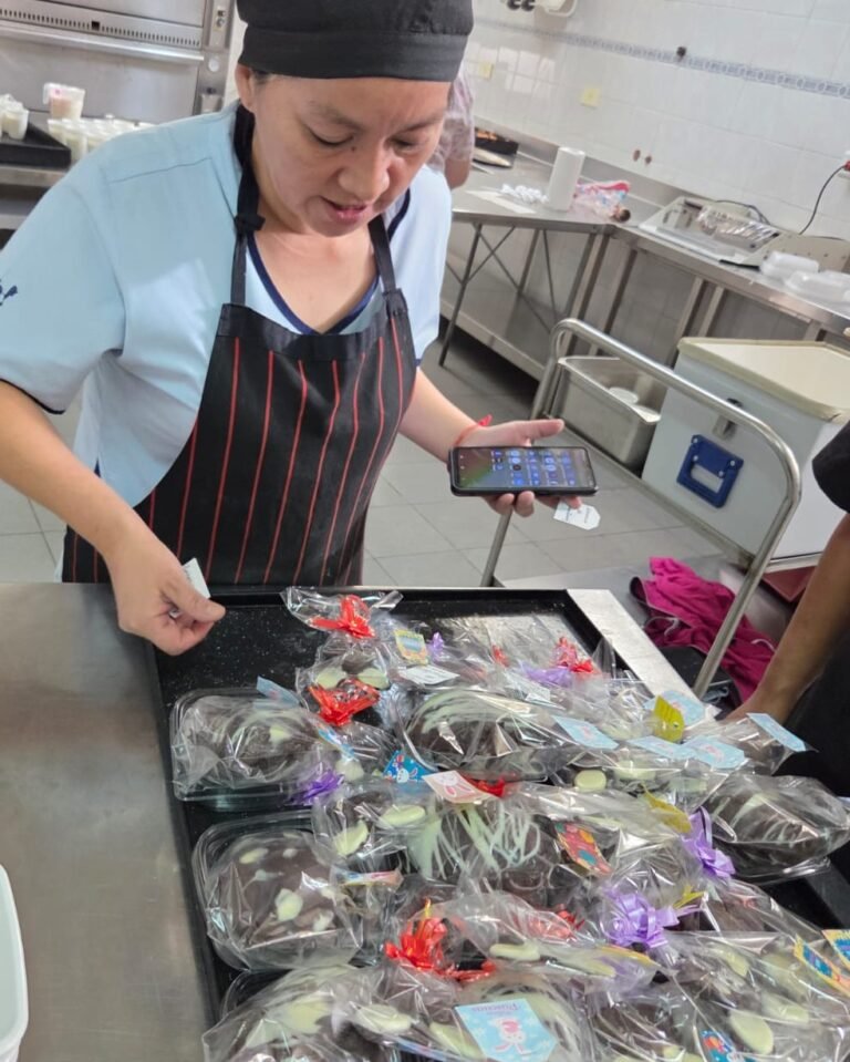 El Hospital Regional entregó huevos de Pascua a pacientes de Pediatría y Salud Mental