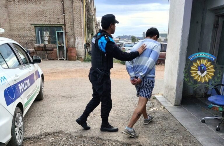 Lo reconocieron en la calle y terminó detenido por pedido de captura