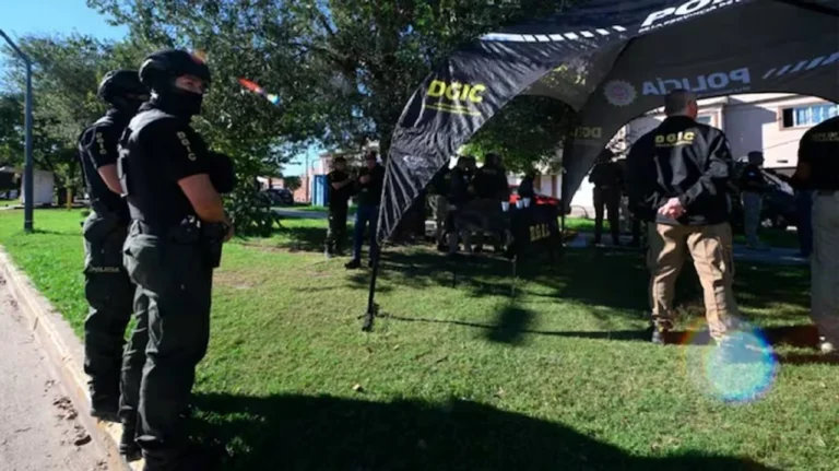 Polémica: una provincia cobrará a padres los operativos por falsas amenazas escolares