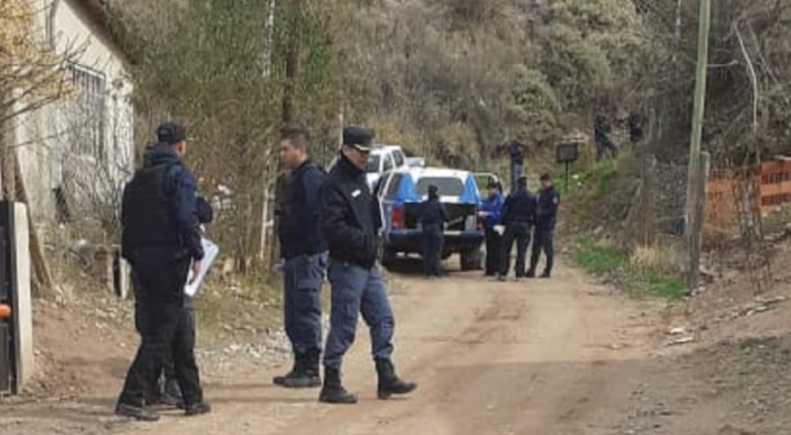 Detuvieron a una pareja acusada de matar a golpes a su bebé de un mes