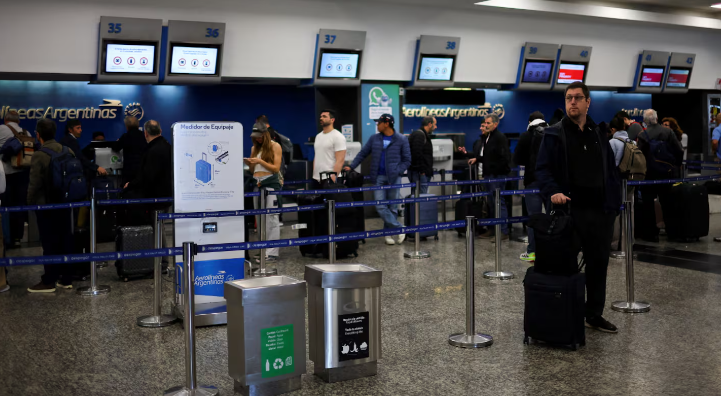 Paro en el SMN: cómo afectará los vuelos antes del fin de semana largo