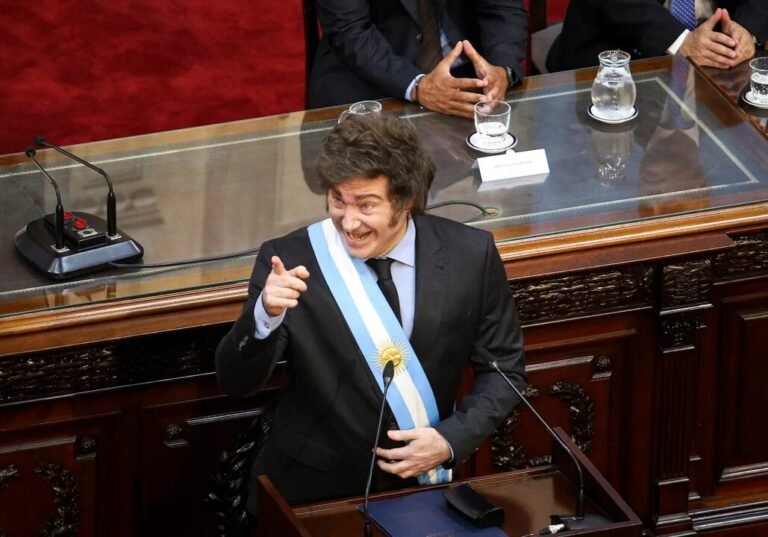 Nación oficializó adelantos de coparticipación para 12 provincias, incluida Chubut