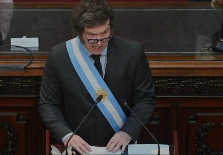 Milei anunció reforma electoral: eliminación de PASO, cambios en financiamiento y Ficha Limpia