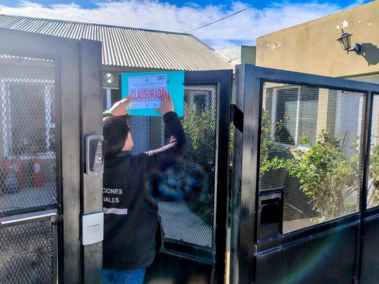 Clausuran un geriátrico de Km 8 que funcionaba sin habilitación