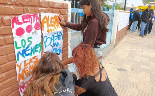 Conmoción: padres exigen respuestas ante un presunto abuso de un menor en la Escuela 21