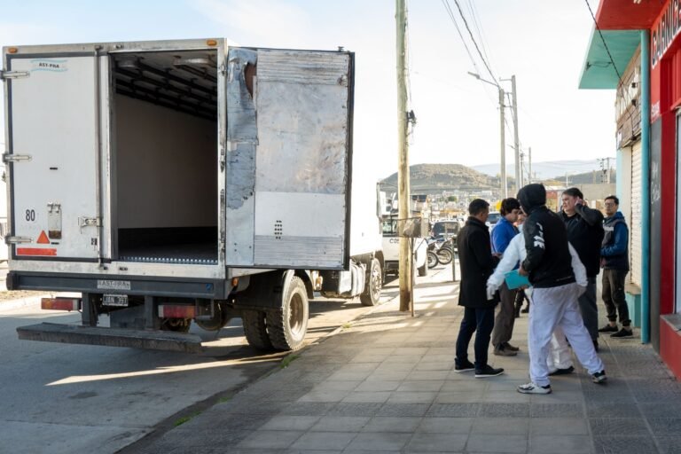 Detectan irregularidades en un transporte de alimentos durante una inspección de rutina