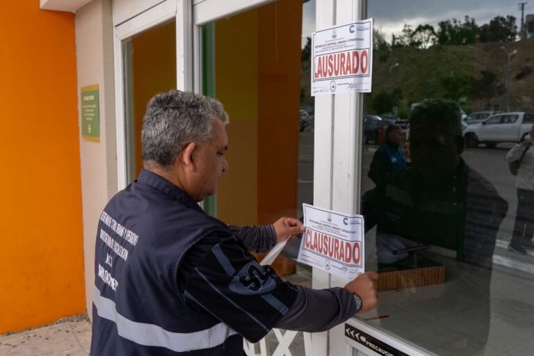 Clausuran Jumbo por irregularidades sanitarias y habilitación vencida