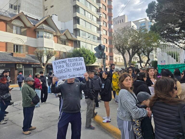 Inseguridad, subsidios desactualizados e incertidumbre: reclamo de los vecinos de Sismográfica