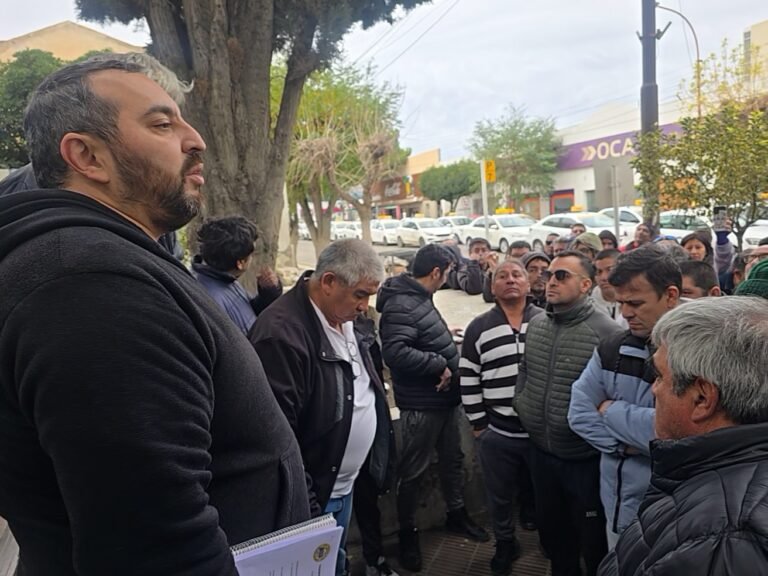 Taxistas exigen más controles al transporte ilegal y que los inspectores tengan ‘poder de policía’
