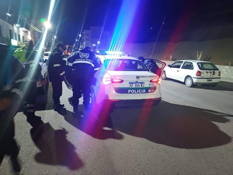 Conducía ebrio, le secuestraron el auto y terminó demorado por insultar a la Policía