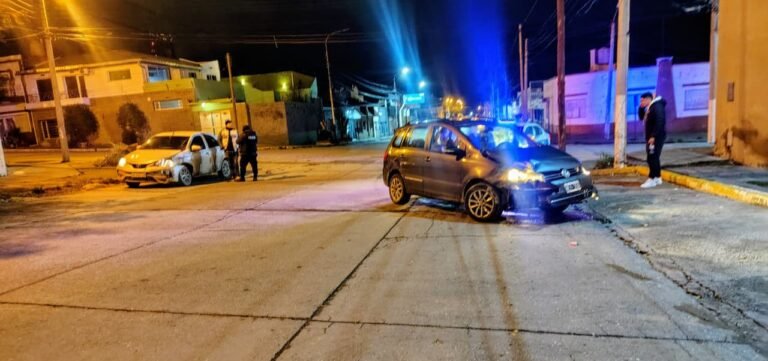Fuerte choque en Viamonte y Sarmiento: dos conductores fueron asistidos
