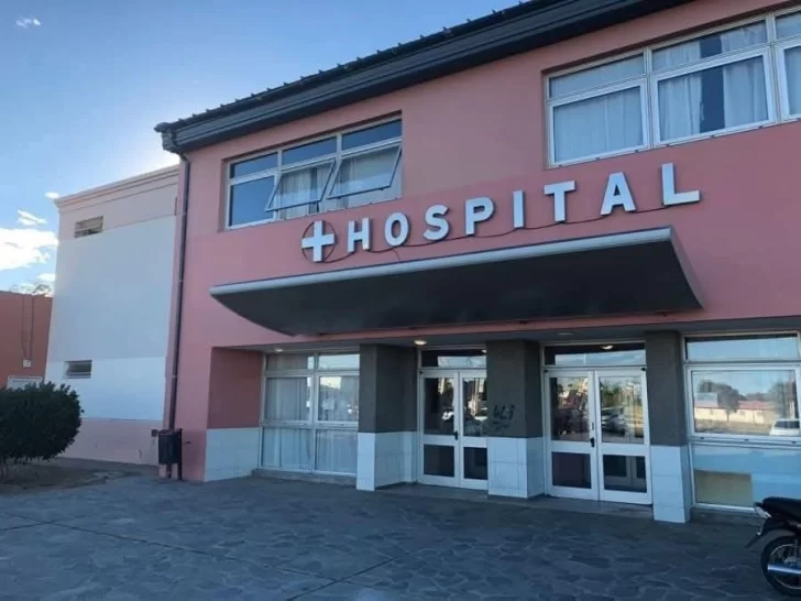Horror en Caleta Olivia: un vecino atacó a un joven con cinco puñaladas en la cabeza