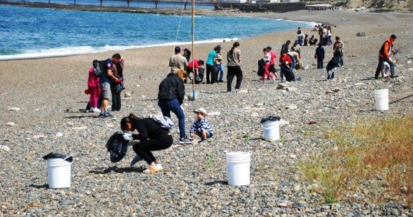 Convocan a una limpieza de playa en Km 5 para concientizar sobre la contaminación marina