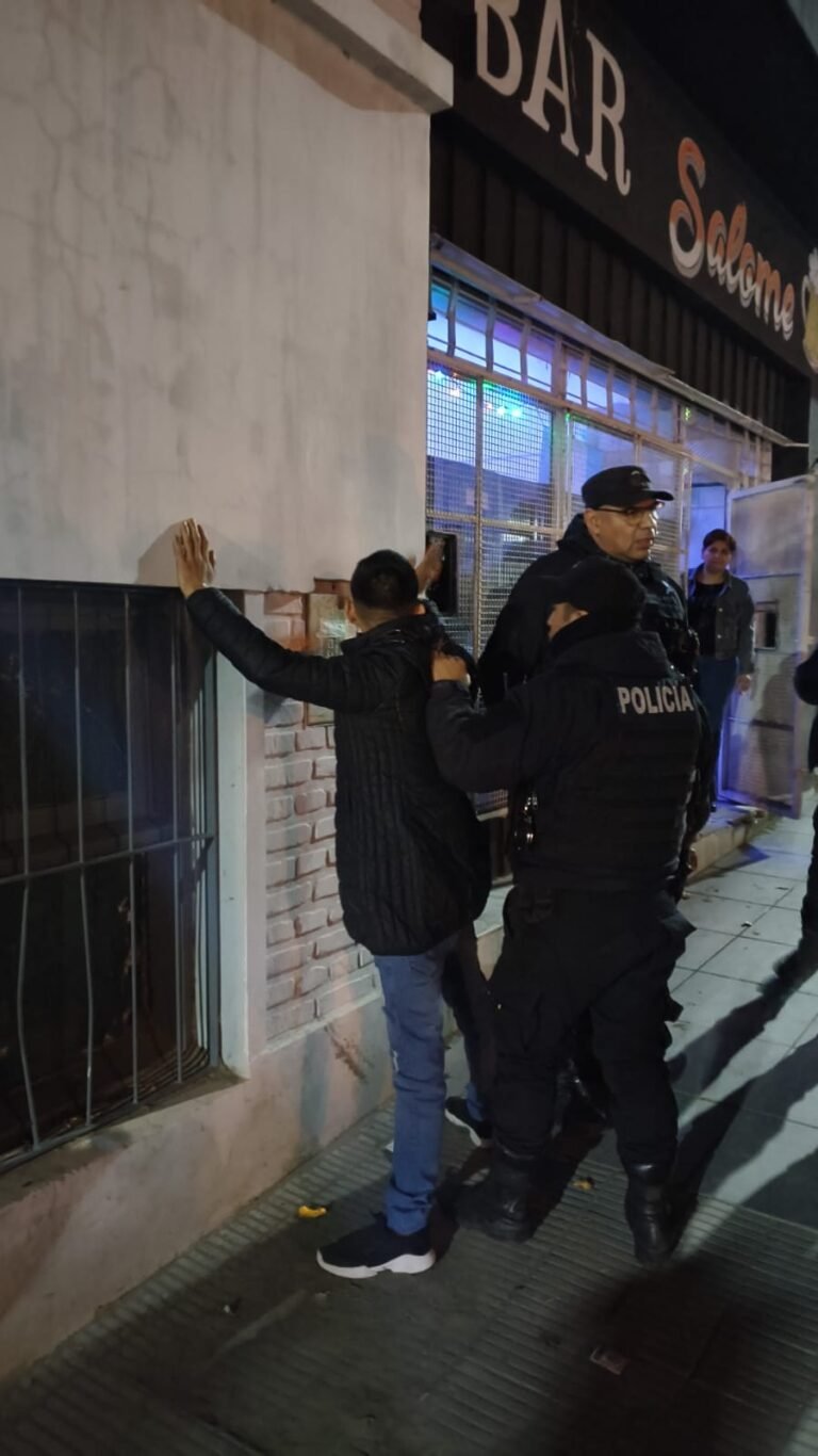 Detenido tras saltar un paredón de dos metros para robar en una obra en construcción