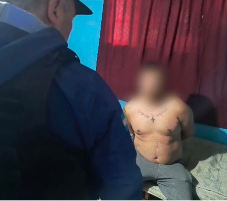 Detienen a un hombre con frondoso prontuario y secuestran un arma de fuego en el barrio San Martín