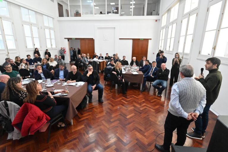 Con foco en inversiones y empleo, el Gobierno y las cámaras empresarias acordaron una agenda común 