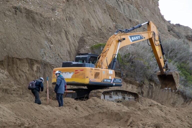 Comenzaron las tareas de estabilización del cerro Hermitte: estiman un plazo de 60 días