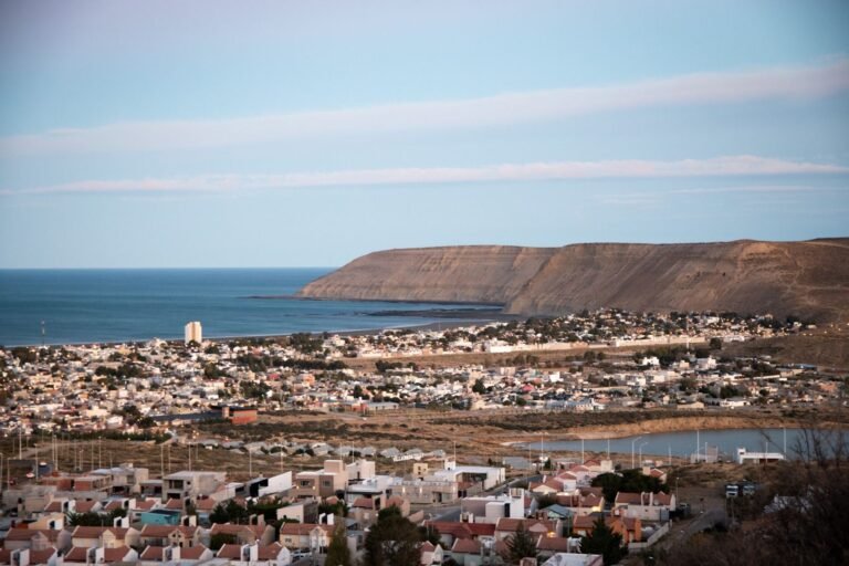 Rada Tilly lanza un ciclo de capacitaciones para fortalecer el comercio local