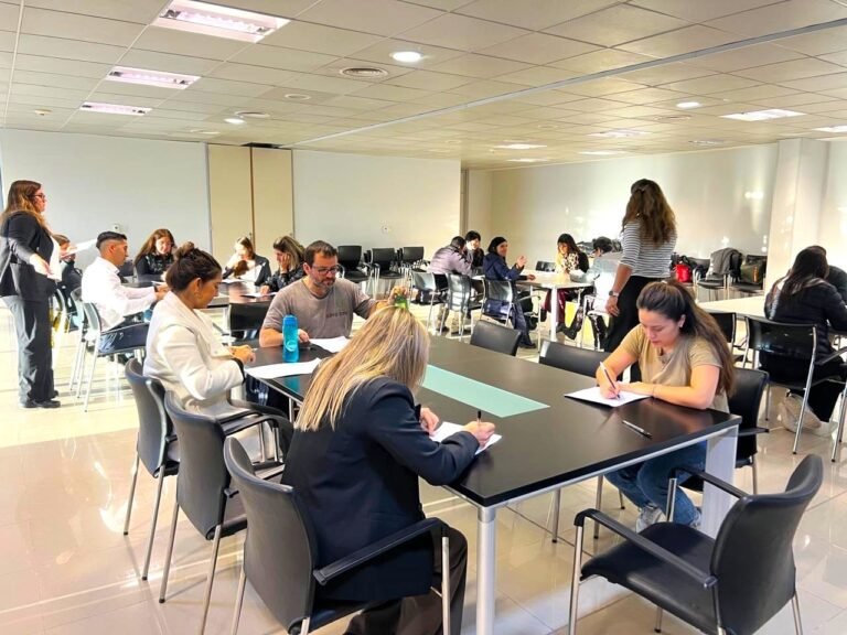 Cualquier ciudadano que cumpla los requisitos podrá competir por cargos jerárquicos