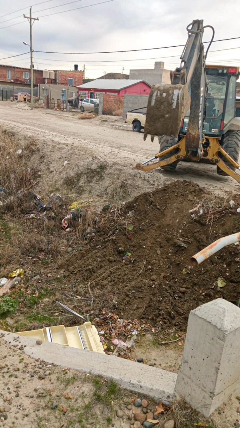 Con reductores y cartelería, buscan mejorar la seguridad vial en Las Orquídeas