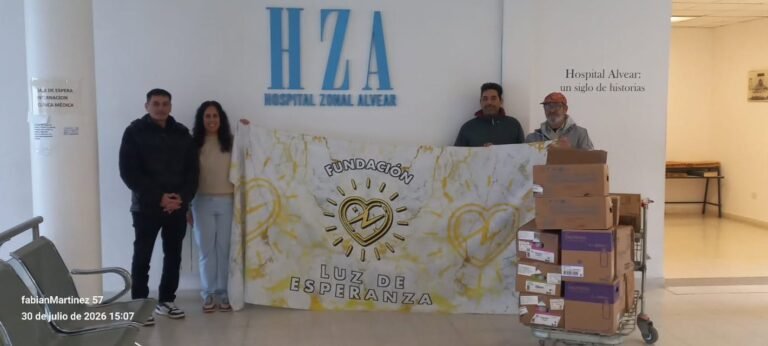 La Fundación Luz de Esperanza donó alimentos al Hospital Alvear para asistir a adultos mayores
