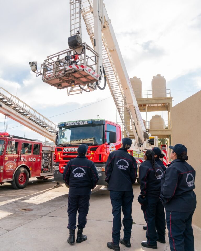 Comodoro celebra los 87 años de historia y solidaridad de la Asociación de Bomberos Voluntarios 