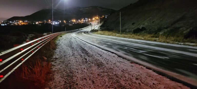 Corte total del Camino Centenario por presencia de hielo en la calzada