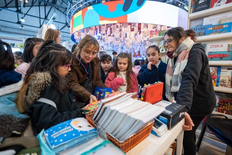 Con 11 sedes y más de 500 propuestas, comienza la XIII Feria Internacional del Libro