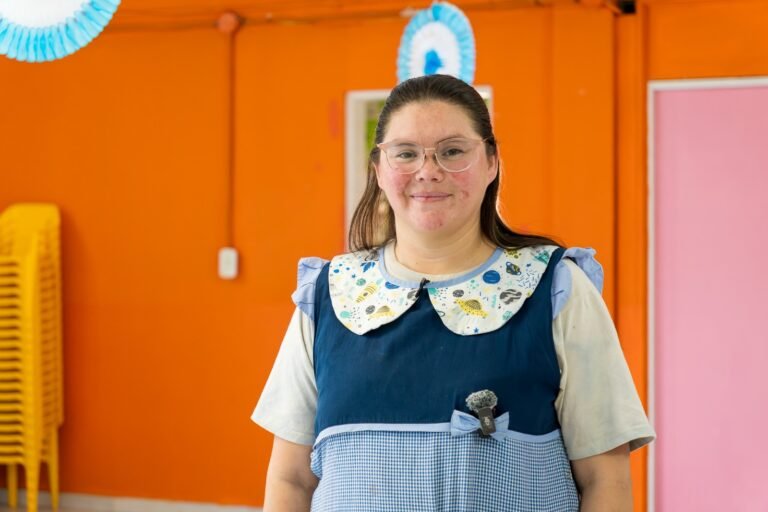 ​De asistir de niña a dar clases: la historia de Romina y el valor de los jardines maternales